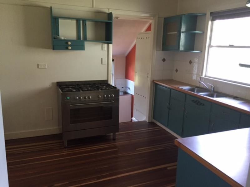9 Spencer Street, The Range QLD 4700